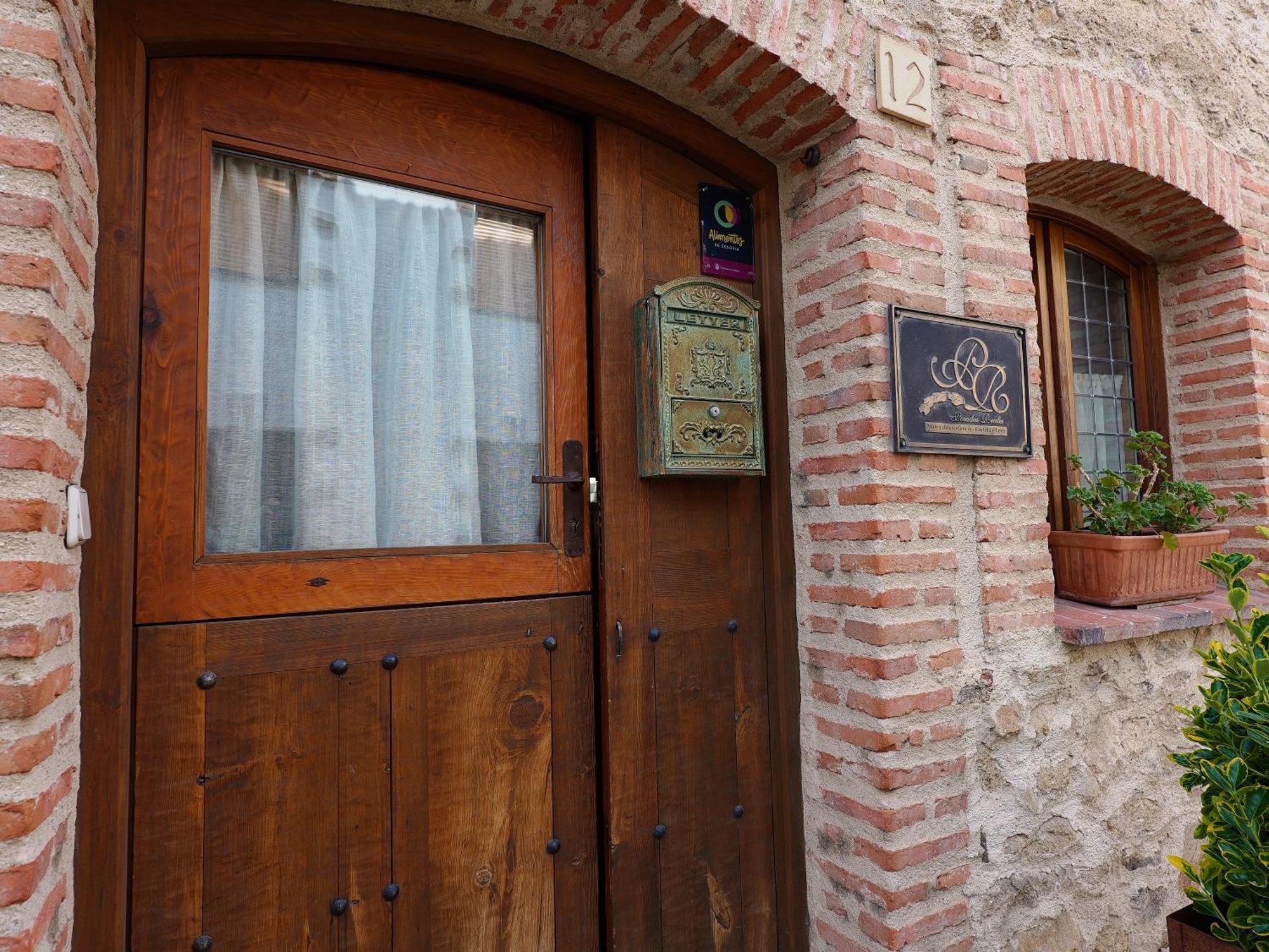 Posada Real Mingaseda Navafria Exterior photo